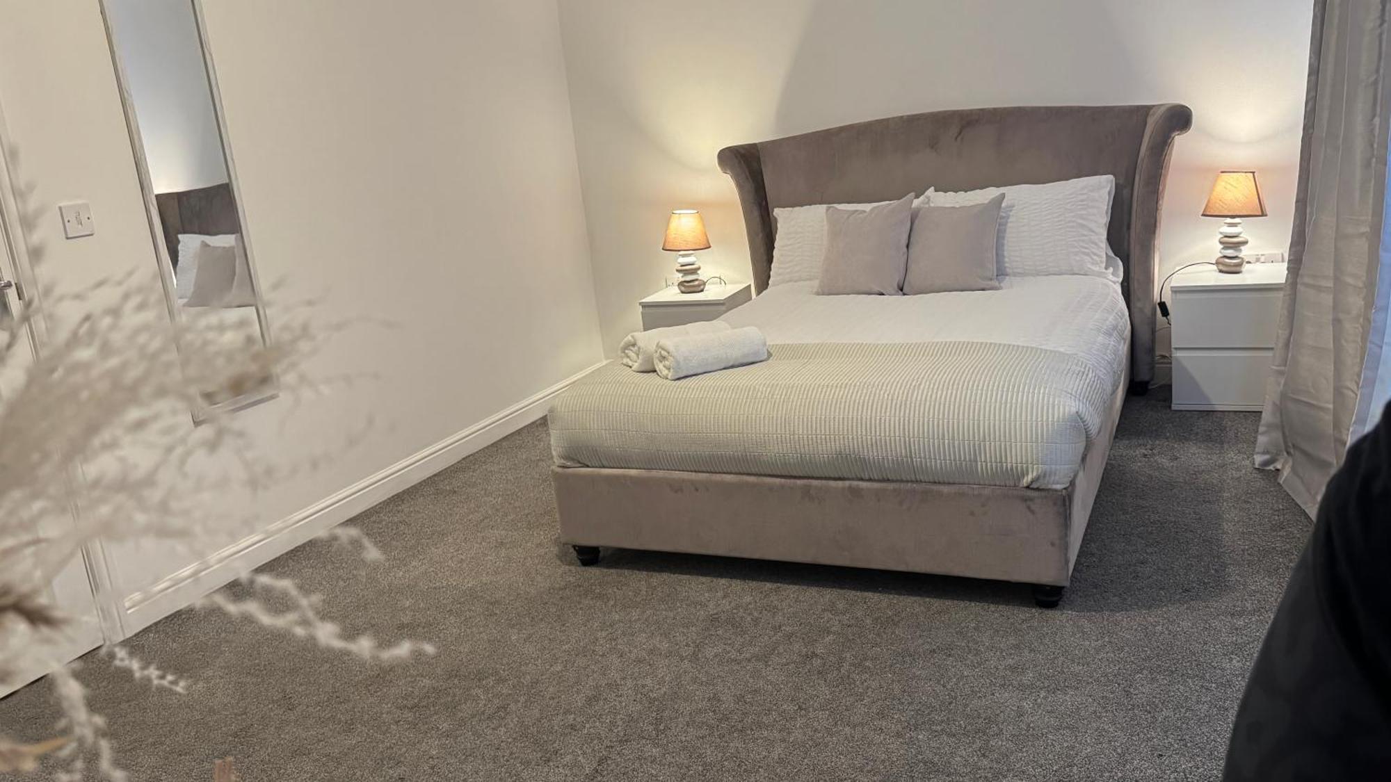 Big Confort, Shared House Gjestgiverier Filton